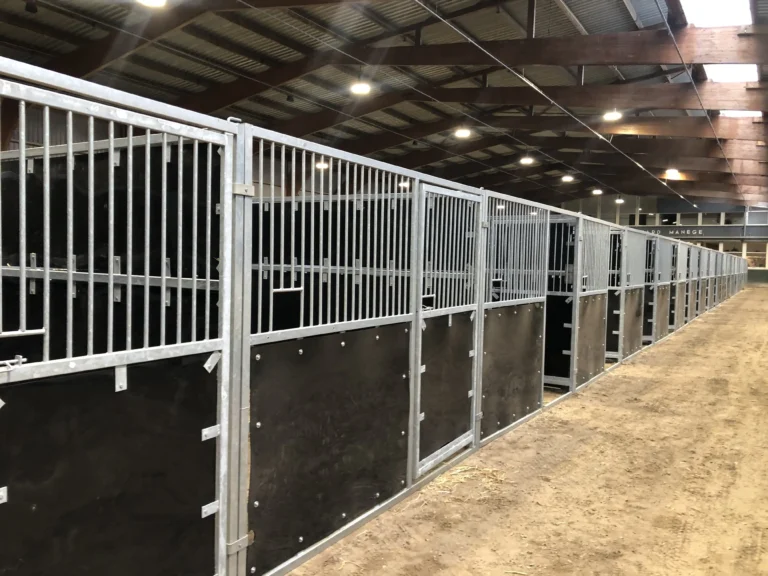Plywood stalcontainer huren in Gelderland bij Conflex Verhuur